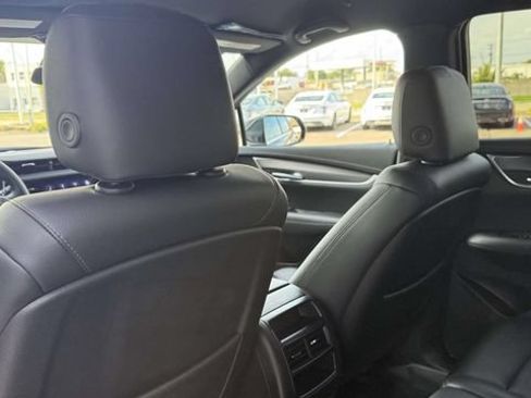 Certified 2024 Cadillac XT5 Luxury w/ LPO, Floor Liner Package AWD/4WD image 58