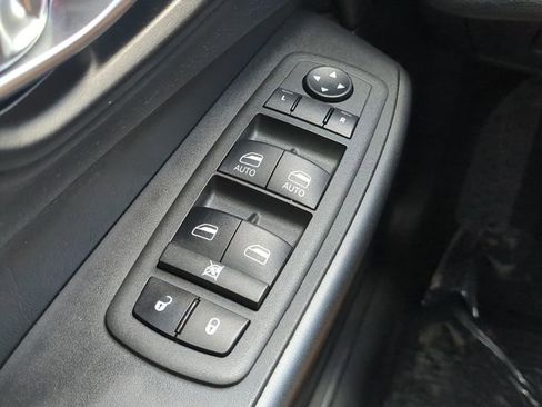 Used 2022 Jeep Cherokee Trailhawk w/ Technology Group B image 19