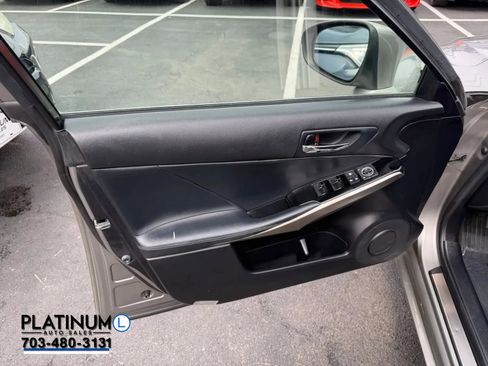 Used 2015 Lexus IS 250 RWD image 18