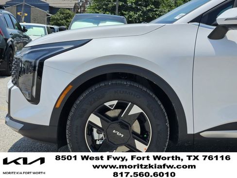 New 2026 Kia Sportage LX FWD image 6