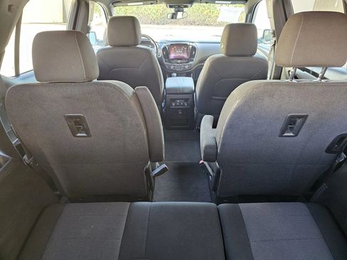 Used 2022 Chevrolet Traverse LT AWD/4WD image 18