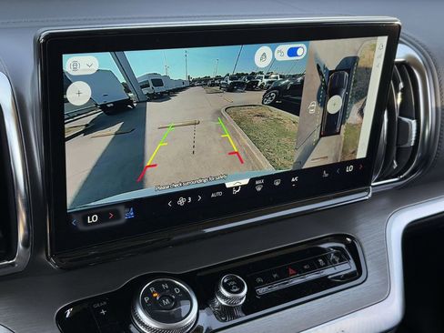 New 2025 Ford Expedition Platinum w/ Driver's Package image 49