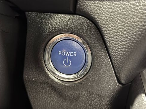 Used 2020 Toyota RAV4 XSE AWD/4WD image 33