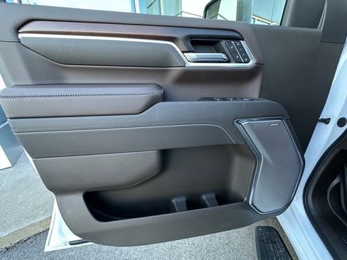 New 2026 GMC Sierra 2500 Denali w/ Denali Reserve Package image 13