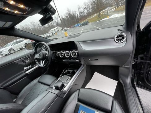 Used 2023 Mercedes-Benz GLA 250 4MATIC image 11