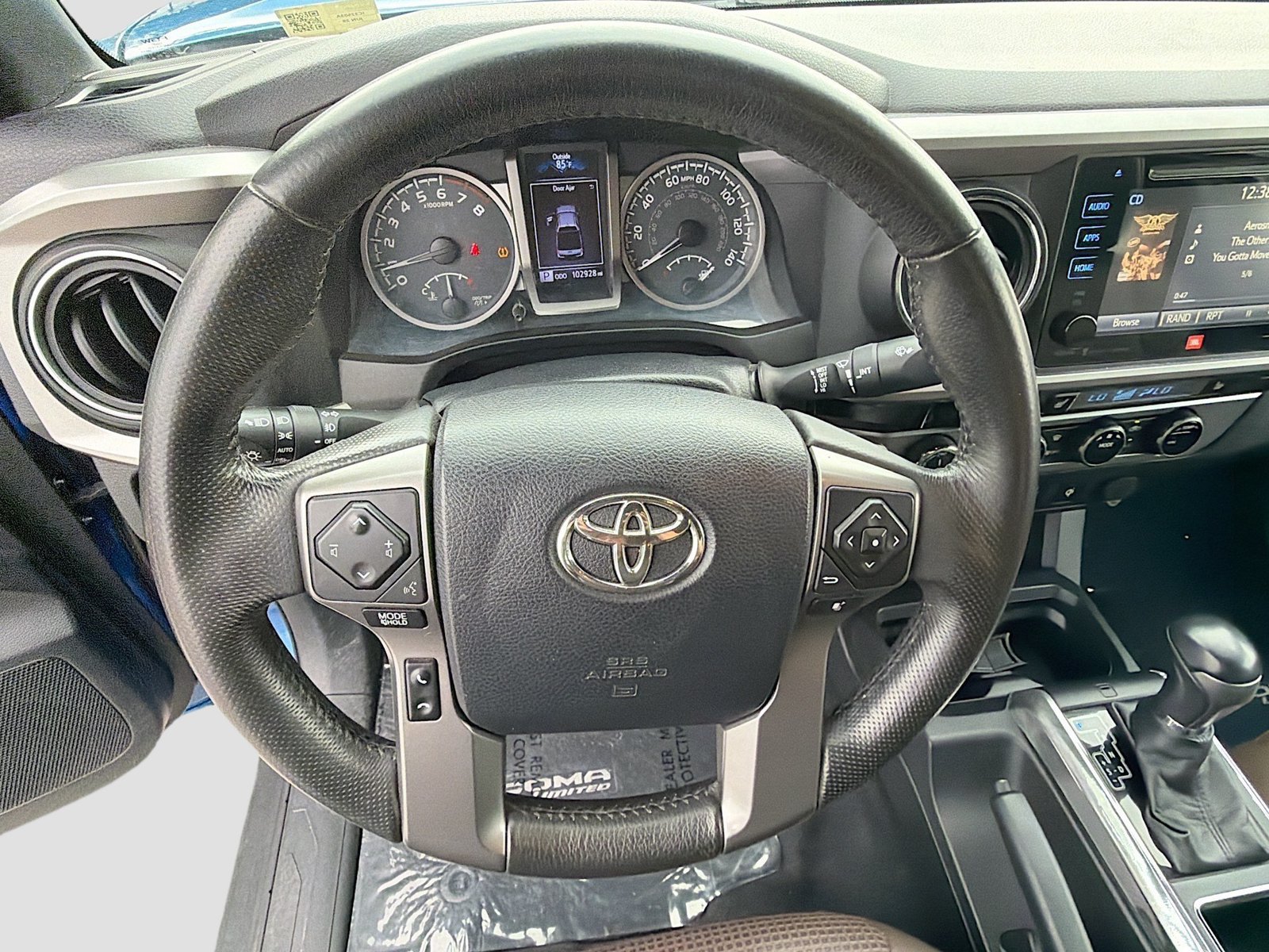 Used 2017 Toyota Tacoma Limited w/ Tow Package AWD/4WD image 33