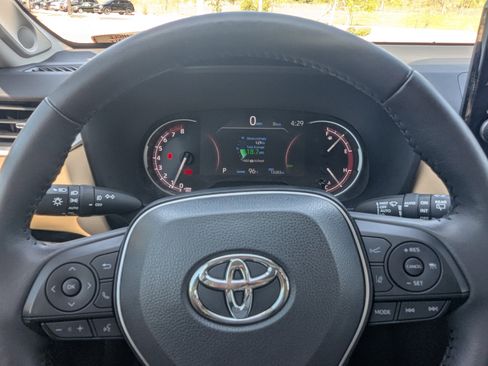 Used 2025 Toyota RAV4 XLE Premium w/ Weather Package image 39