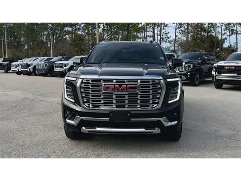Certified 2025 GMC Yukon Denali image 3
