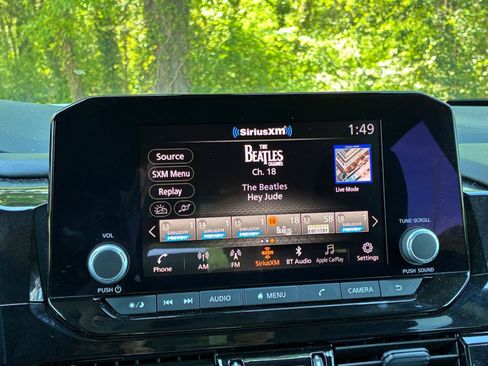 Used 2025 Nissan Pathfinder SV image 20