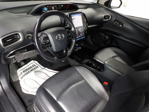 Used 2021 Toyota Prius Prime XLE w/ Carpet Mat Package (TMS) FWD image 10