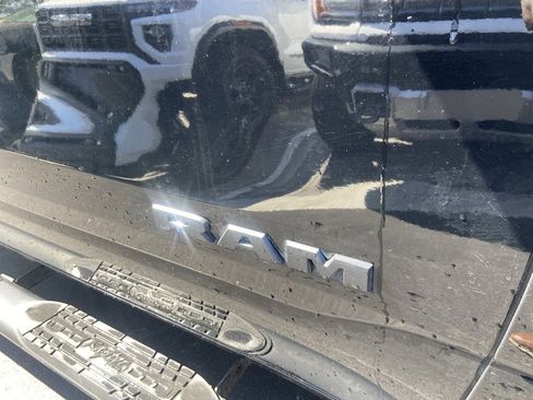 Used 2021 RAM 1500 Big Horn image 9