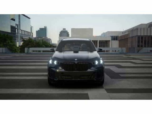 New 2026 BMW X5 sDrive40i w/ M Sport Package RWD image 3