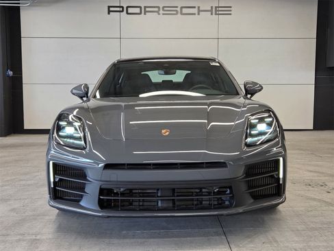 Certified 2025 Porsche Panamera image 27