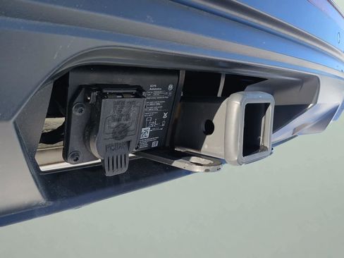 Used 2024 Volkswagen Atlas SE image 31