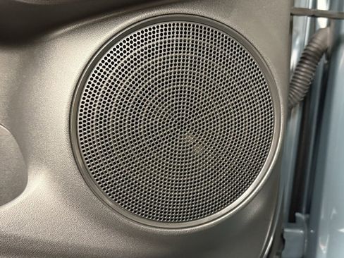 Used 2023 Honda HR-V LX image 32