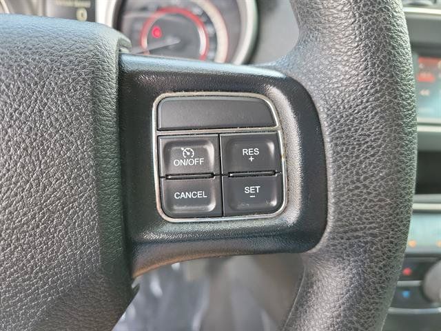 Used 2019 Dodge Journey SE FWD image 17
