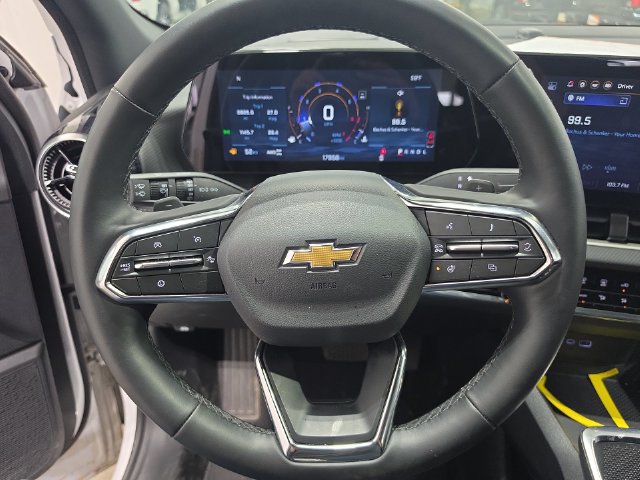 Used 2026 Chevrolet Equinox LT AWD/4WD image 14