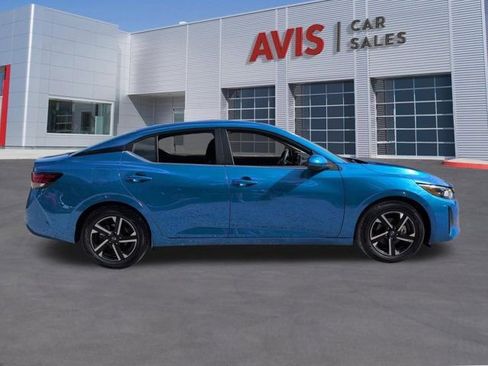 Used 2025 Nissan Sentra SV FWD image 5