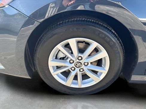 Used 2025 Toyota Camry LE image 9