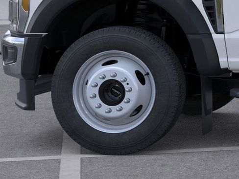 New 2025 Ford F550 4x4 Regular Cab Super Duty image 19