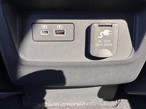 Used 2023 Nissan Frontier SV w/ SV Convenience Package image 9