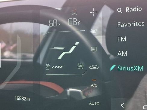 Certified 2025 Kia K4 GT-Line Turbo image 17