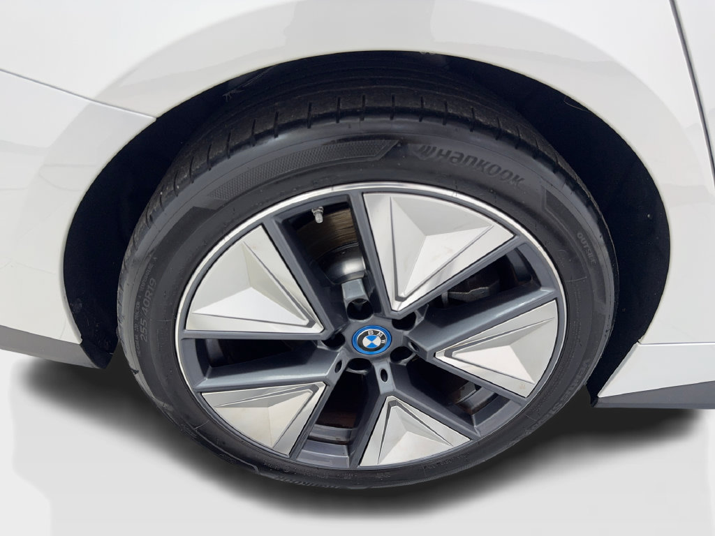 Used 2024 BMW i4 eDrive35 w/ Convenience Package RWD image 88