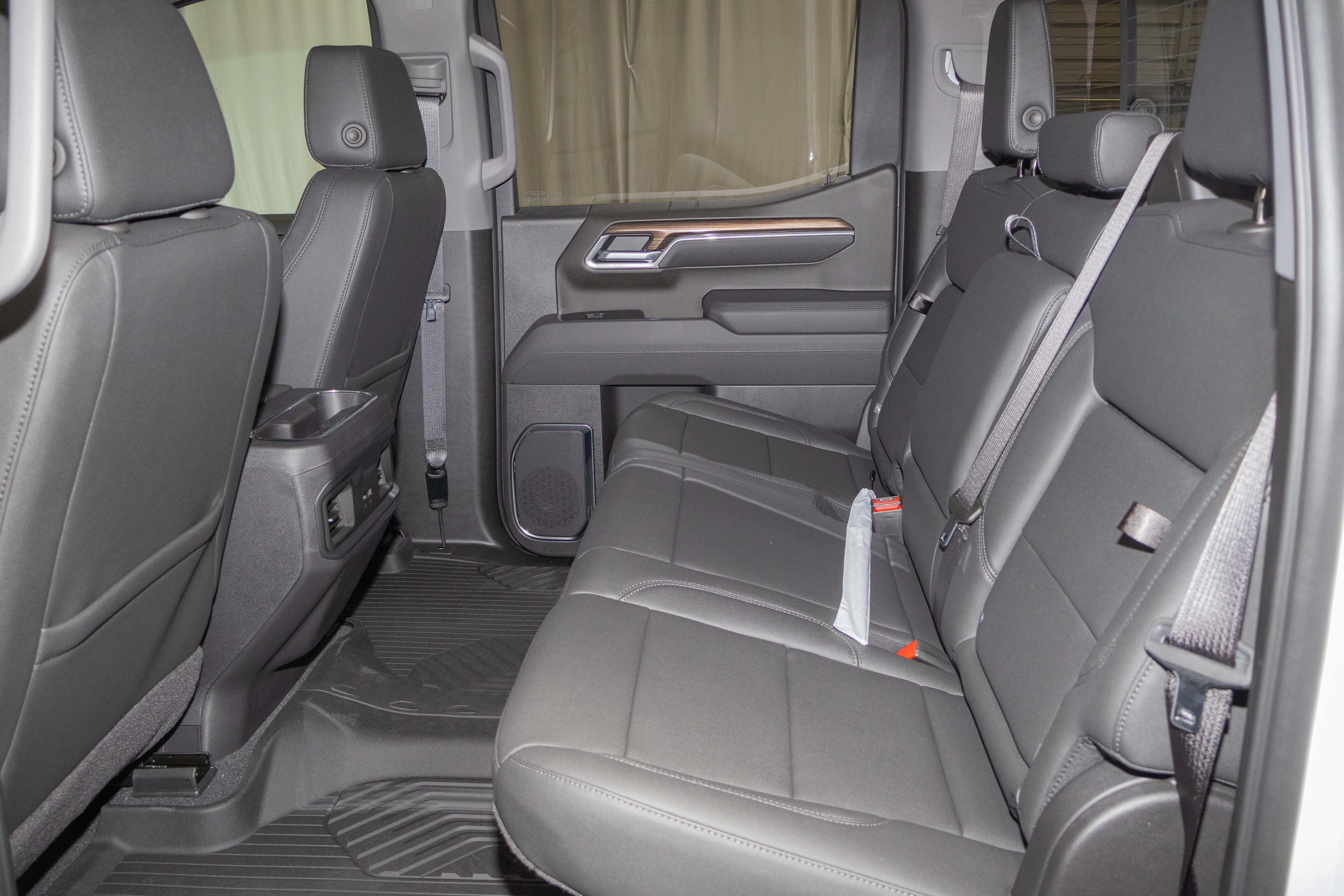 New 2026 Chevrolet Silverado 1500 RST AWD/4WD image 10