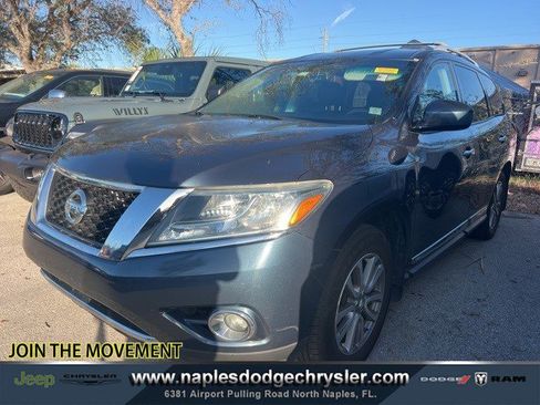 Used 2016 Nissan Pathfinder SL image 1