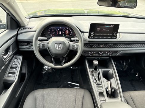 Used 2024 Honda Accord LX image 19