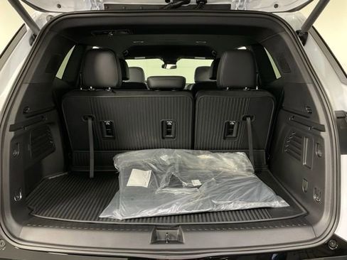 New 2026 Buick Enclave Sport Touring w/ LPO, Floor Liner Package FWD image 37