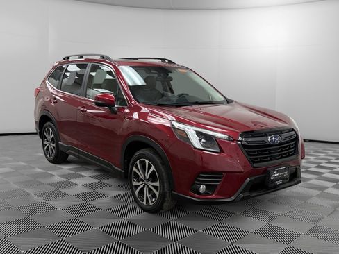 Used 2023 Subaru Forester Limited image 7