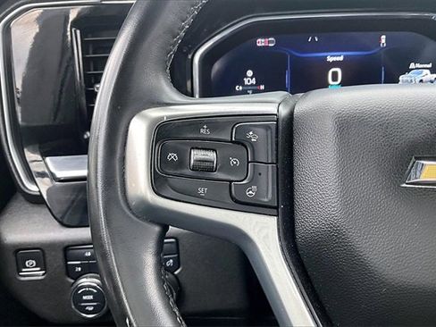 Used 2024 Chevrolet Silverado 3500 LT w/ Convenience Package image 12