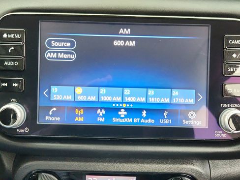 Used 2024 Nissan Kicks SR image 36