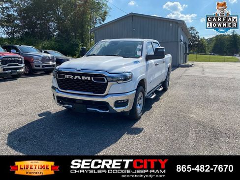 Used 2025 RAM 1500 Big Horn AWD/4WD image 1