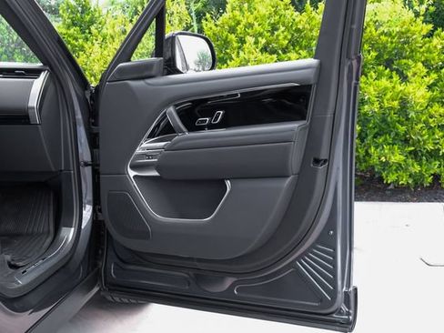 New 2026 Land Rover Range Rover SE AWD/4WD image 56