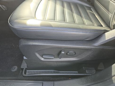 Certified 2022 Ford Edge SEL image 12