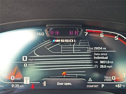 Used 2023 BMW M550i xDrive AWD/4WD image 28