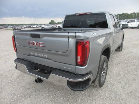 New 2026 GMC Sierra 1500 SLT w/ SLT Convenience Package AWD/4WD image 5