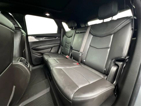 Used 2023 Cadillac XT5 Premium Luxury AWD/4WD image 17