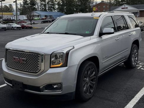 Used 2016 GMC Yukon Denali image 1