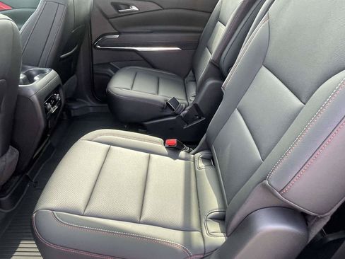Used 2025 Chevrolet Traverse Z71 w/ Driver Confidence Package AWD/4WD image 10