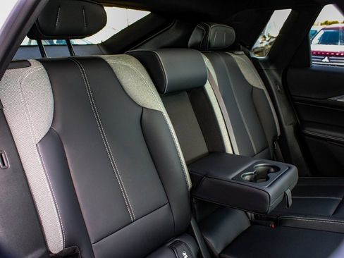 Used 2024 Cadillac Lyriq Tech image 40