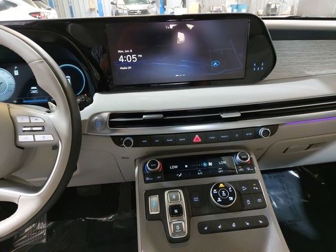 Used 2025 Hyundai Palisade Calligraphy AWD/4WD image 21