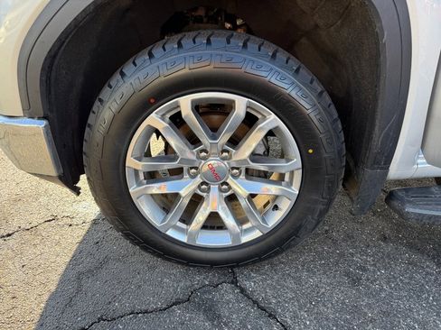 Used 2020 GMC Sierra 1500 SLT w/ SLT Premium Package image 29