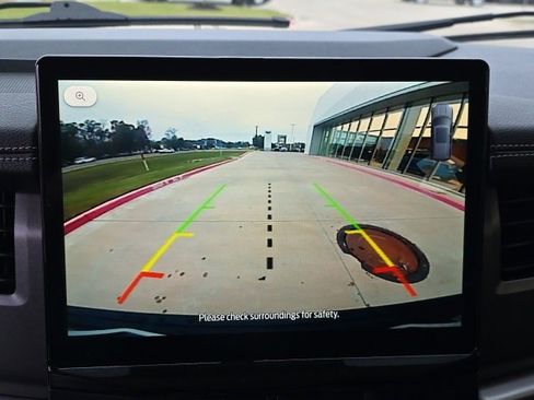 Used 2023 Ford Expedition XLT image 29