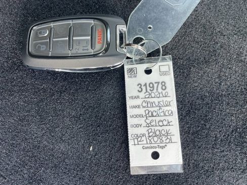 New 2026 Chrysler Pacifica Select w/ S Appearance Package image 21