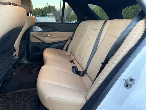 Used 2024 Mercedes-Benz GLE 450e 4MATIC w/ AMG Line Exterior image 10