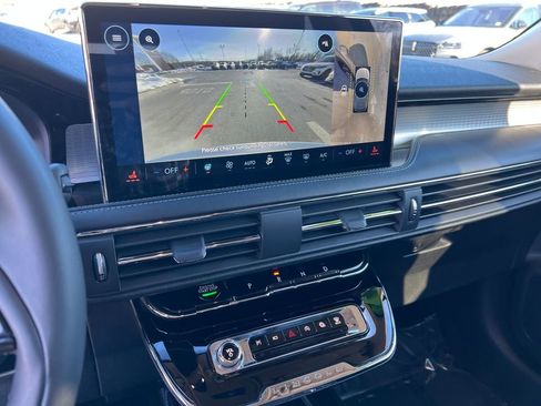 Used 2023 Lincoln Corsair AWD w/ Equipment Group 101A image 14