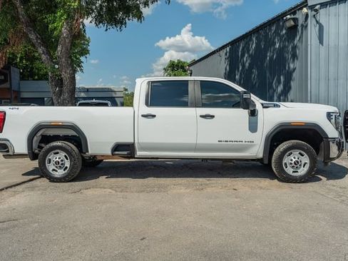 Used 2024 GMC Sierra 2500 Pro w/ Convenience Package AWD/4WD image 7